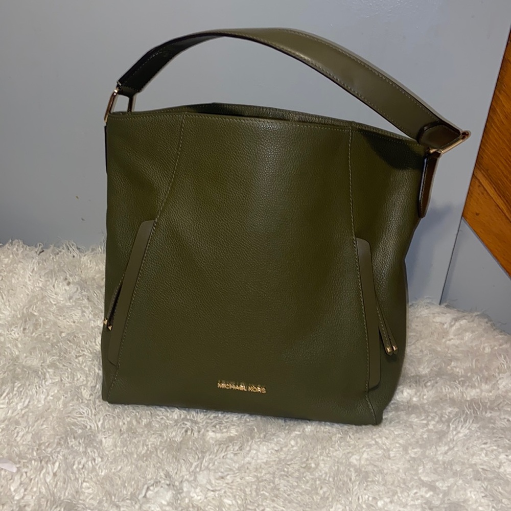 MICHAEL KORS